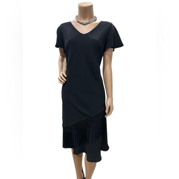 Fabulous black dress trimmed with a fringe layer 🛍️✨😊💕 - Picture 7 of 8